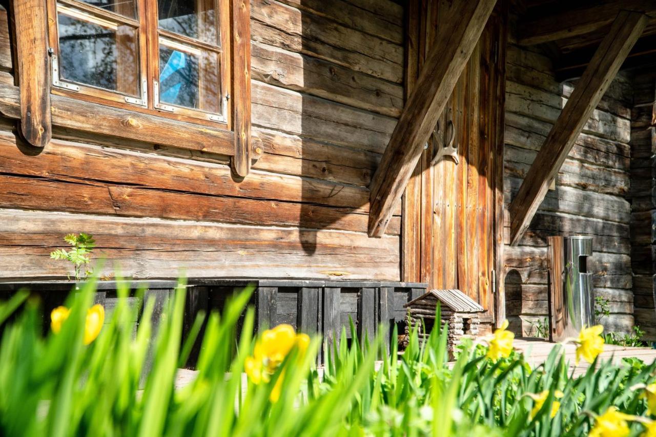 Lauri Historical Log House Manor Hotel Rovaniemi Eksteriør billede