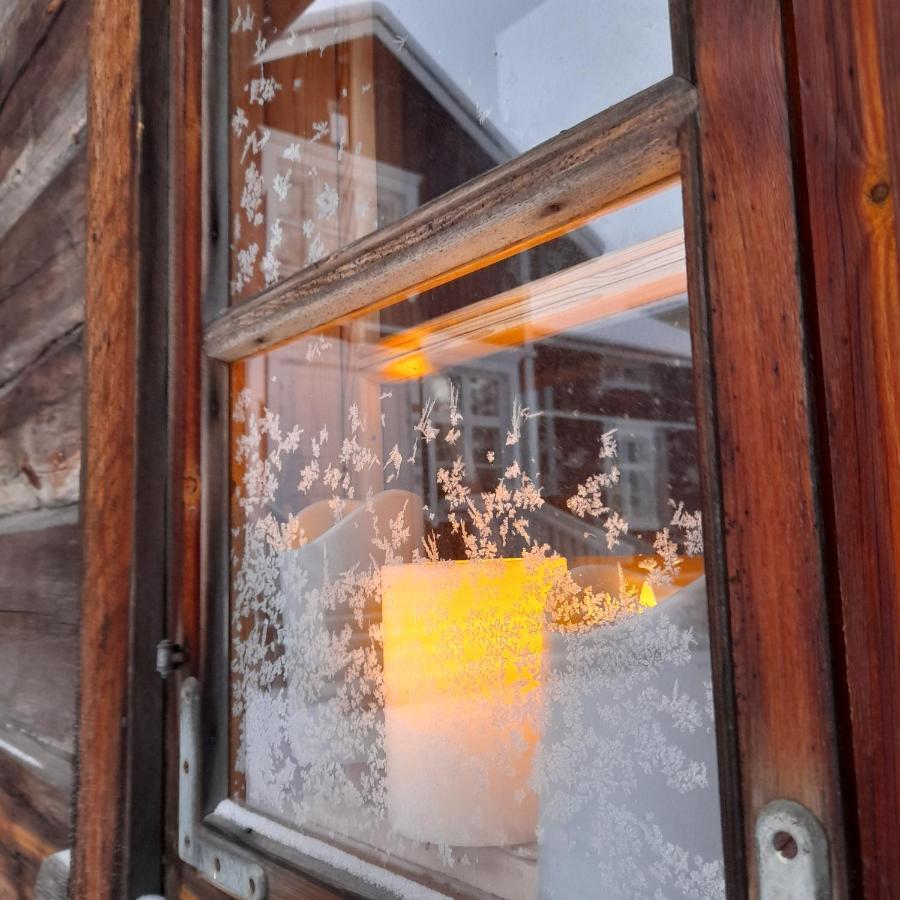 Lauri Historical Log House Manor Hotel Rovaniemi Eksteriør billede