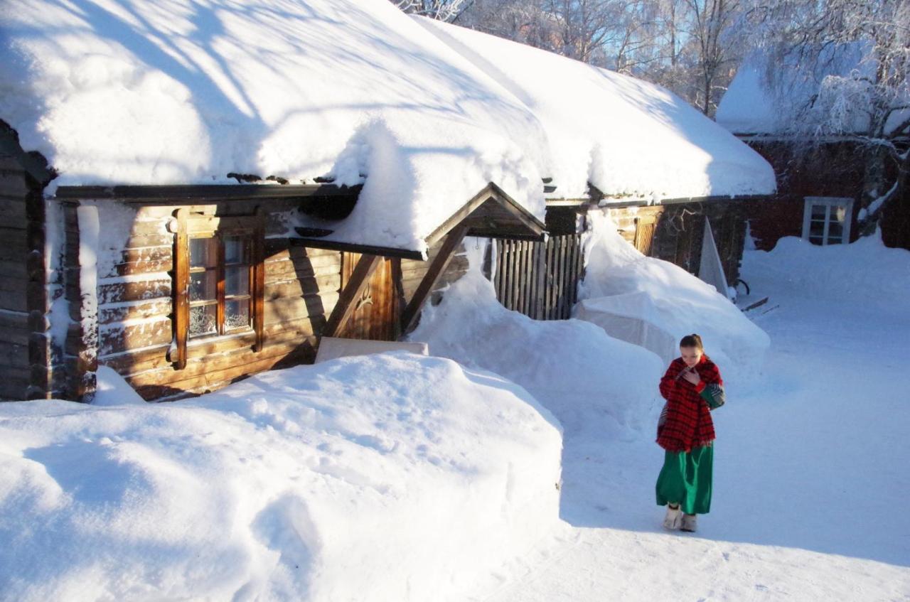 Lauri Historical Log House Manor Hotel Rovaniemi Eksteriør billede